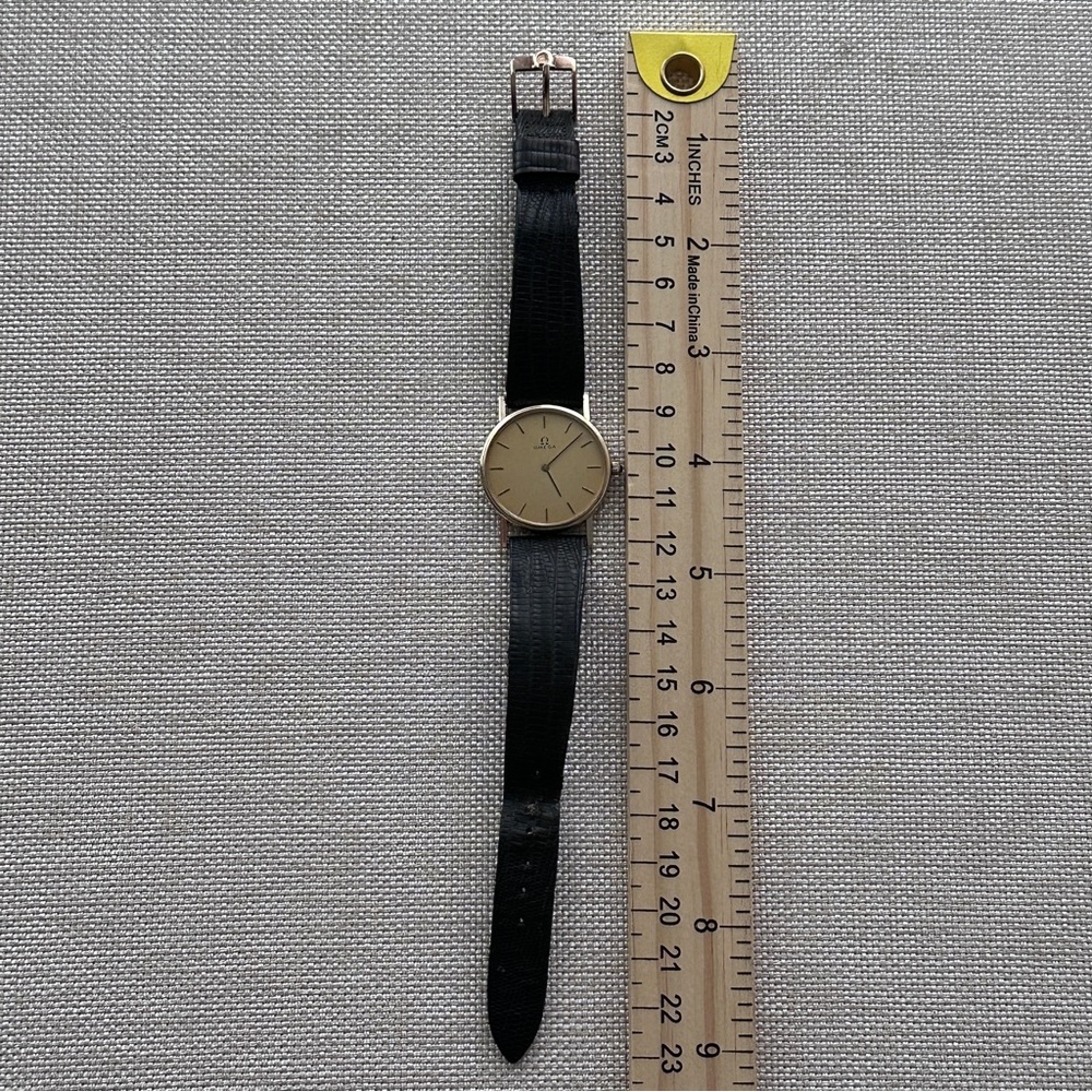 Omega De Ville 1377 14k Solid Gold Vintage 1980s Dress Watch Lizard Strap - Picture 13 of 16